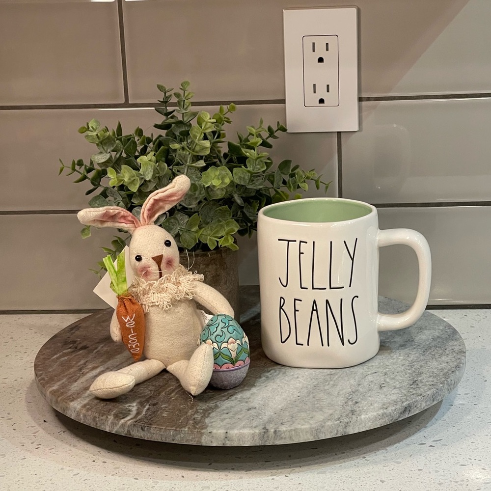 NWT - RAE DUNN “JELLY BEANS” Easter Mug